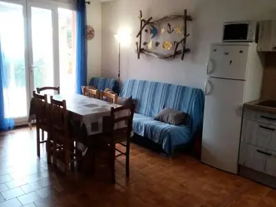 Ferienwohnung für 8 Personen (60 m²) in Six-Fours-les-Plages 4/10