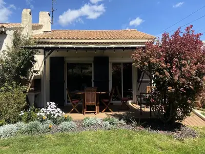 Ferienwohnung für 9 Personen (100 m²) in Six-Fours-les-Plages 2/10