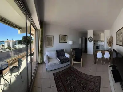 Ferienwohnung für 5 Personen (60 m²) in Six-Fours-les-Plages 2/10
