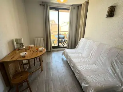 Ferienwohnung für 5 Personen (28 m²) in Six-Fours-les-Plages 1/10