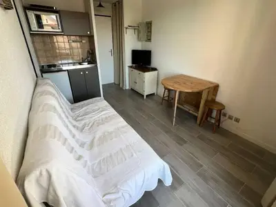 Ferienwohnung für 5 Personen (28 m²) in Six-Fours-les-Plages 2/10