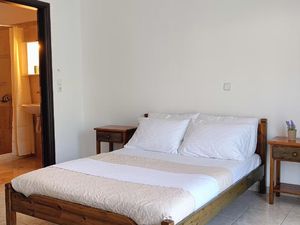 23667891-Ferienwohnung-2-Skiathos-300x225-1