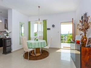 24020962-Ferienwohnung-4-Skrbcici-300x225-2