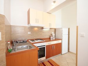 18699004-Ferienwohnung-4-Slano-300x225-5