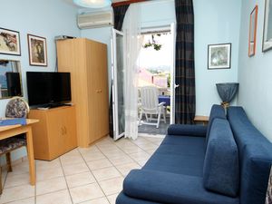 19128231-Ferienwohnung-4-Slano-300x225-2