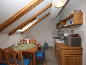 19125963-Ferienwohnung-5-Slano-300x225-4