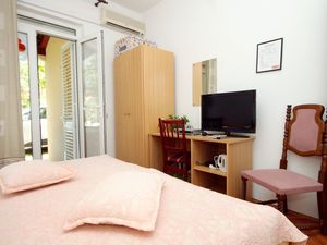 19126225-Ferienwohnung-2-Slano-300x225-3