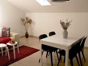 22925673-Ferienwohnung-4-Slano-300x225-2