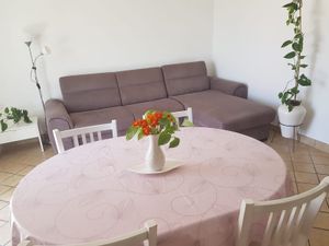 23930399-Ferienwohnung-3-Slano-300x225-1