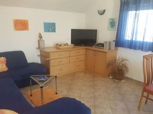 23588624-Ferienwohnung-6-Slatine-300x225-2