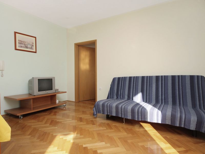 18323428-Ferienwohnung-4-Slatine-800x600-2