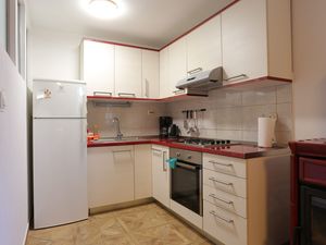 18323424-Ferienwohnung-4-Slatine-300x225-5