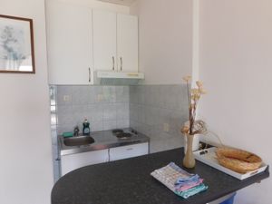 18511326-Ferienwohnung-2-Slatine-300x225-4