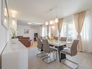 18964265-Ferienwohnung-6-Slatine-300x225-5