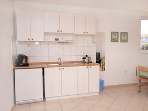 19128570-Ferienwohnung-4-Slatine-300x225-4