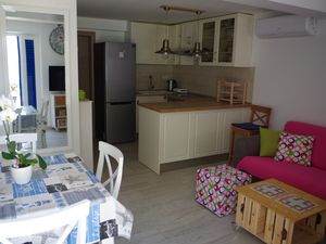 19225718-Ferienwohnung-5-Slatine-300x225-3