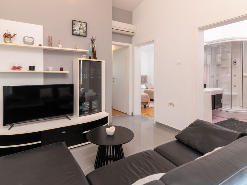 23996412-Ferienwohnung-5-Slatine-800x600-1