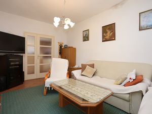 23932473-Ferienwohnung-6-Slatine-300x225-2