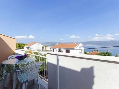 Ferienwohnung für 3 Personen (40 m²) in Slatine 1/10