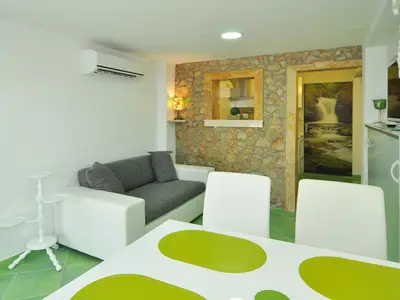 Ferienwohnung für 4 Personen (50 m²) in Slatine 7/10