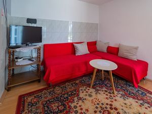 23933053-Ferienwohnung-2-Slunj-300x225-1