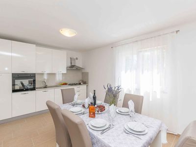 Ferienwohnung für 8 Personen (140 m²) in Smokovic 4/10