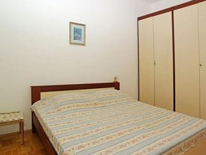 24058113-Ferienwohnung-6-Smokvica-300x225-5