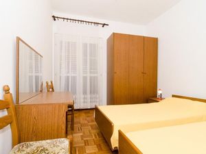 24059158-Ferienwohnung-10-Smokvica-300x225-5