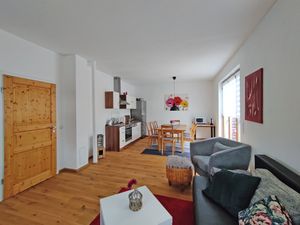 23184895-Ferienwohnung-4-Söchtenau-300x225-1