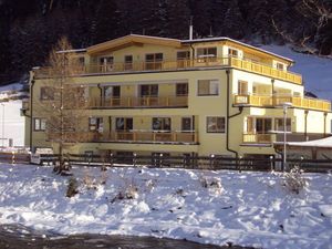 17967695-Ferienwohnung-4-Sölden (Tirol)-300x225-2