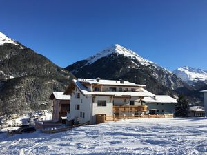 22124071-Ferienwohnung-2-Sölden (Tirol)-300x225-1