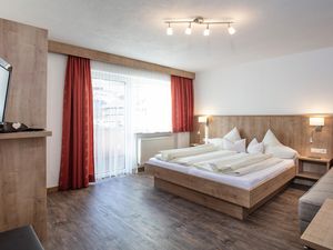 23923971-Ferienwohnung-3-Sölden (Tirol)-300x225-5