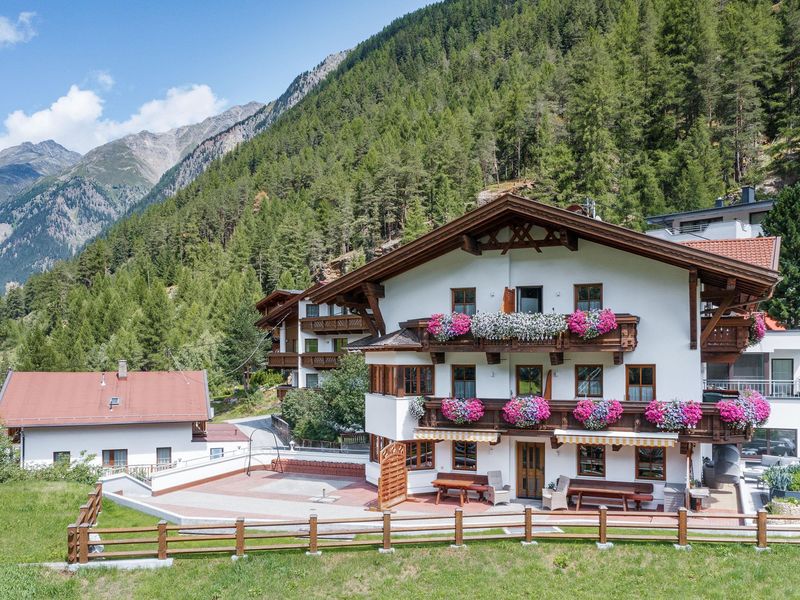 17976031-Ferienwohnung-2-Sölden (Tirol)-800x600-0