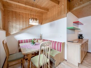 22246895-Ferienwohnung-6-Sölden (Tirol)-300x225-1