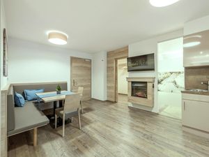 23288423-Ferienwohnung-4-Sölden (Tirol)-300x225-5