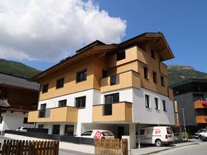 24059412-Ferienwohnung-4-Sölden (Tirol)-300x225-1