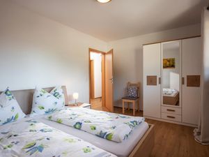 22167729-Ferienwohnung-5-Söll-300x225-1