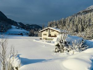 23096285-Ferienwohnung-4-Söll-300x225-4