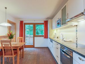 23895942-Ferienwohnung-5-Söll-300x225-5