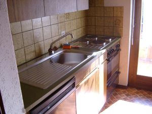 23312770-Ferienwohnung-7-Sörenberg-300x225-5