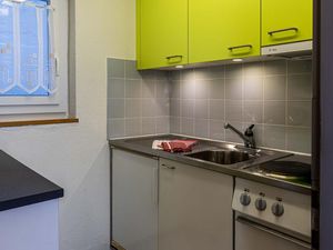 23318795-Ferienwohnung-4-Sörenberg-300x225-5