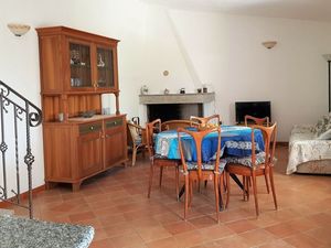 23956628-Ferienwohnung-5-Solanas-300x225-1