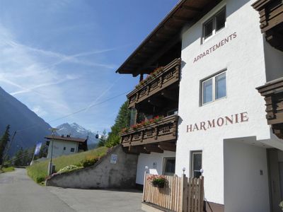 Hausansicht mit Blick zur Gaislackogelbahn