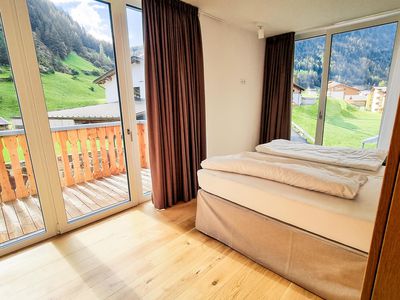 Premium Apartment mit Balkon und Bergblick