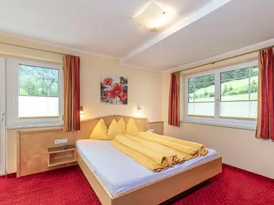 MonAlisa-Soelden-Grieskogl-Dreibettzimmer1-2