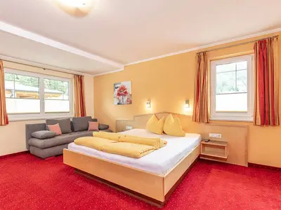 MonAlisa-Soelden-Grieskogl-Dreibettzimmer2-1