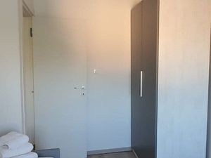 24058639-Ferienwohnung-5-Solin-300x225-5