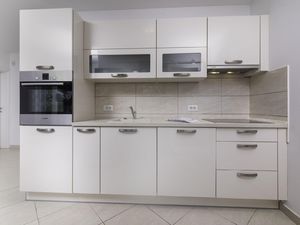 23677898-Ferienwohnung-5-Soline-300x225-4