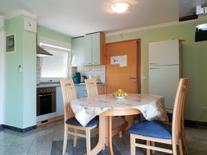 23362865-Ferienwohnung-4-Soline-300x225-2