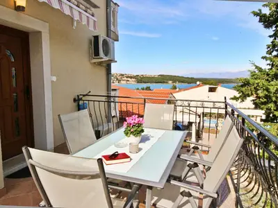 Ferienwohnung für 8 Personen (80 m²) in Soline 4/10